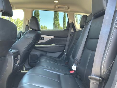 Used 2023 Nissan Murano SV AWD/4WD image 17