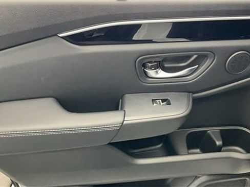 New 2025 Honda Pilot EX-L image 19