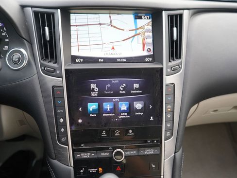 Used 2015 INFINITI Q50 Premium w/ Navigation Package image 9