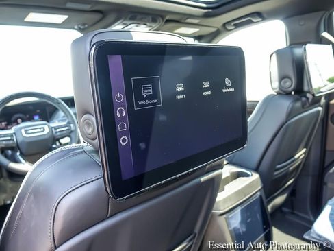 New 2026 GMC Yukon Denali Ultimate AWD/4WD image 14