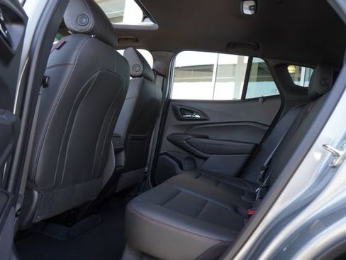 Used 2026 Chevrolet Trax RS w/ Sunroof Package FWD image 31