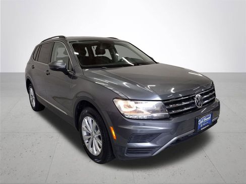 Used 2018 Volkswagen Tiguan SE FWD image 4