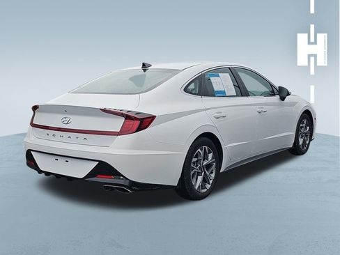 Used 2023 Hyundai Sonata SEL image 2