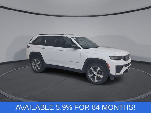 New 2026 Jeep Grand Cherokee Limited image 2