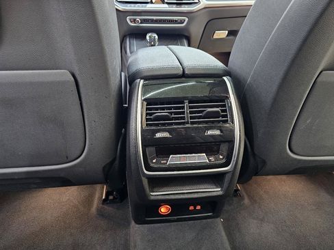 Used 2020 BMW X7 xDrive40i w/ Premium Package AWD/4WD image 29