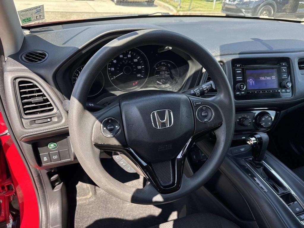 Used 2017 Honda HR-V LX image 23