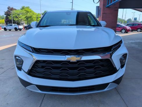 Certified 2025 Chevrolet Blazer LT AWD/4WD image 10