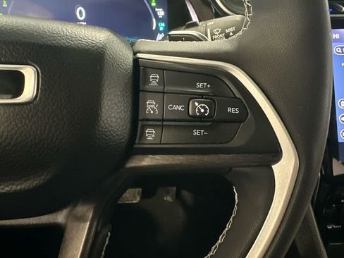 Used 2022 Jeep Grand Cherokee Limited 4xe image 23