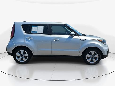Used 2019 Kia Soul FWD image 5
