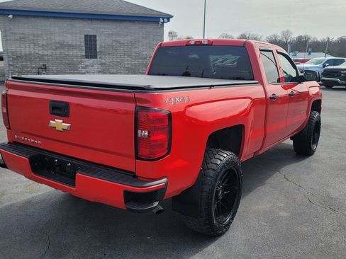 Used 2018 Chevrolet Silverado 1500 Custom w/ Custom Convenience Package image 12