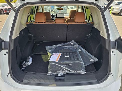 New 2026 Nissan Rogue Platinum w/ Platinum Premium Package image 23