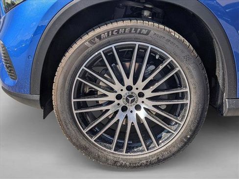 Certified 2026 Mercedes-Benz GLC 300 4MATIC image 9