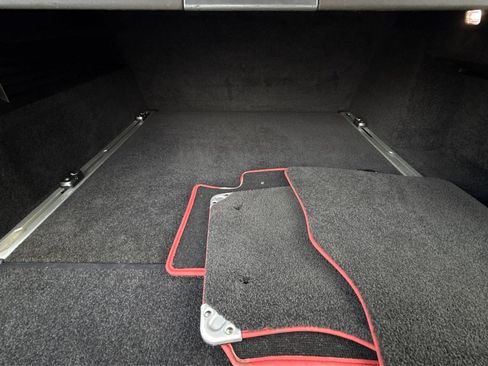 Used 2017 Land Rover Range Rover Autobiography image 9