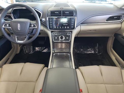 Used 2019 Lincoln Continental Select w/ Continental Climate Package image 15