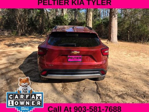 Used 2024 Chevrolet Trax LT w/ Driver Confidence Package image 8