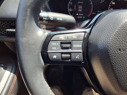Used 2025 Honda HR-V Sport image 16