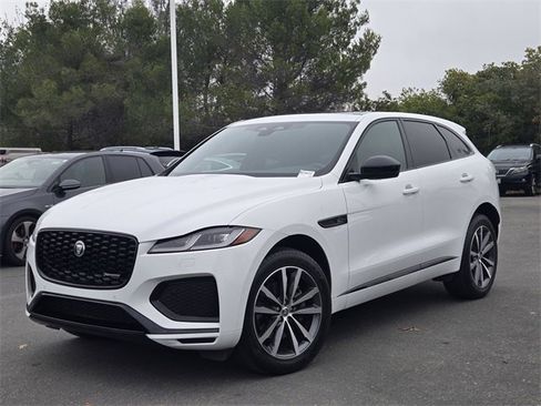 Used 2024 Jaguar F-PACE R-Dynamic S image 8