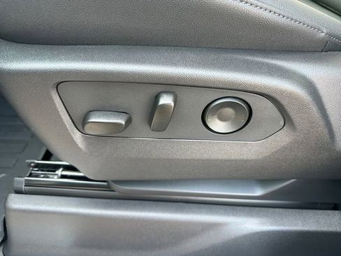 New 2025 GMC Sierra 2500 SLT w/ SLT Premium Package image 26