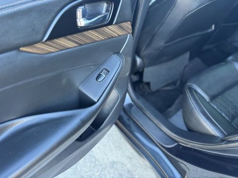 Used 2017 Nissan Maxima Platinum image 32
