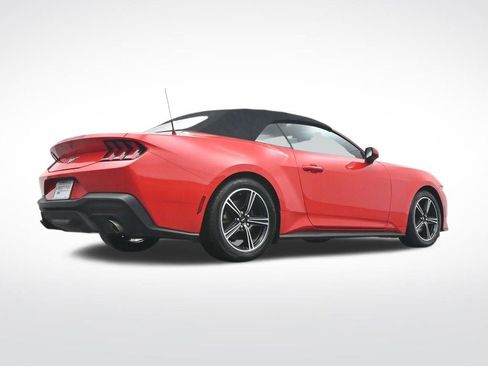 Used 2024 Ford Mustang Convertible image 34