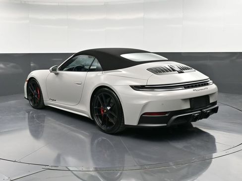 New 2026 Porsche 911 Carrera GTS RWD image 3