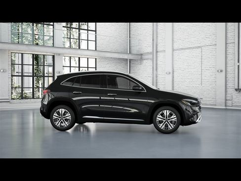 Certified 2026 Mercedes-Benz GLA 250 4MATIC image 10