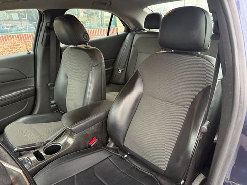 Used 2015 Chevrolet Malibu LT image 15