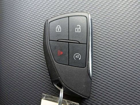 Used 2025 Chevrolet Equinox LT FWD image 30