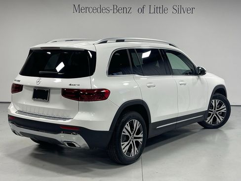 Used 2026 Mercedes-Benz GLB 250 4MATIC image 6