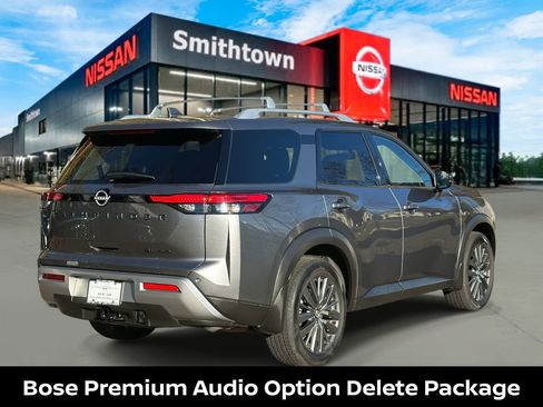 Certified 2025 Nissan Pathfinder SL w/ SL Premium Package image 9