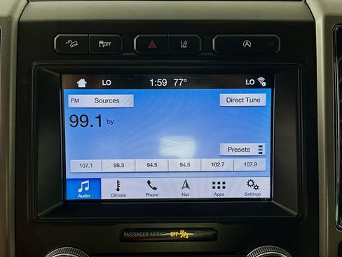 Used 2019 Ford Expedition XLT w/ Equipment Group 202A AWD/4WD image 15