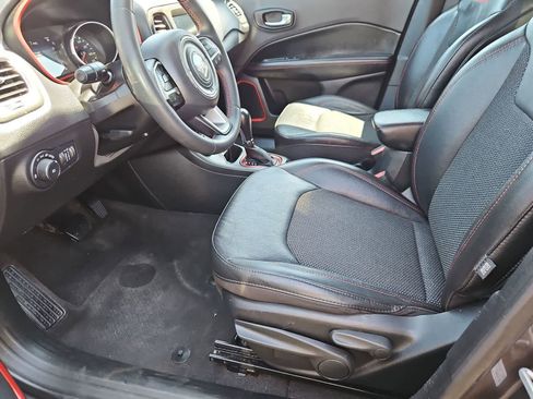 Used 2021 Jeep Compass Trailhawk AWD/4WD image 16
