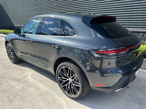 Used 2026 Porsche Macan AWD/4WD image 3
