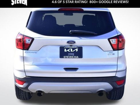 Used 2019 Ford Escape SE image 8