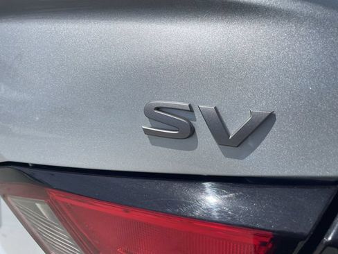Used 2024 Nissan Altima 2.5 SV FWD image 30