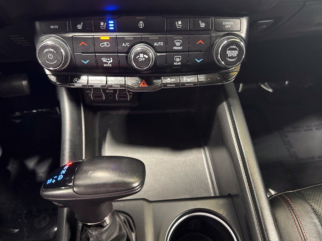 Used 2024 Dodge Durango GT AWD/4WD image 21