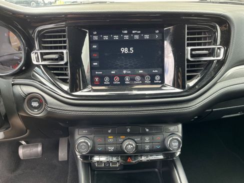 Used 2023 Dodge Durango SXT RWD image 17