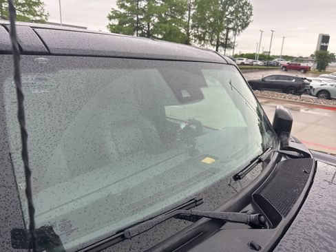 Used 2024 Ford Bronco Black Diamond AWD/4WD image 9