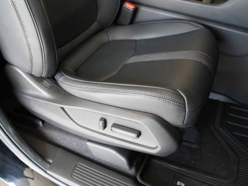 Used 2025 Honda Pilot Touring image 30