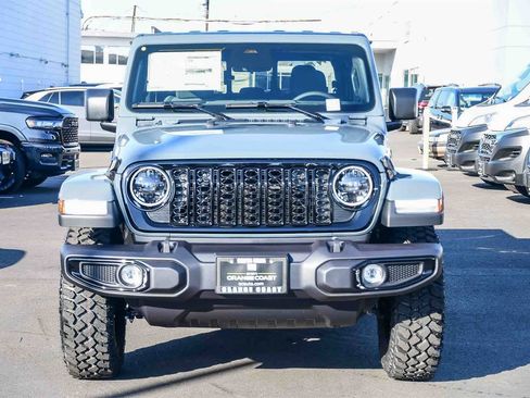 New 2026 Jeep Gladiator Sport image 2