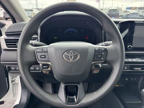 Used 2025 Toyota Camry LE image 16