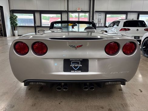 Used 2008 Chevrolet Corvette Convertible w/ Preferred Equipment Group RWD image 11