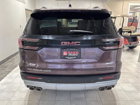 Used 2024 GMC Acadia Elevation w/ Luxury Package AWD/4WD image 3