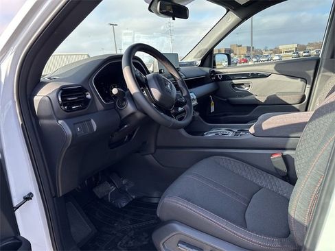 New 2025 Honda Pilot Sport image 11