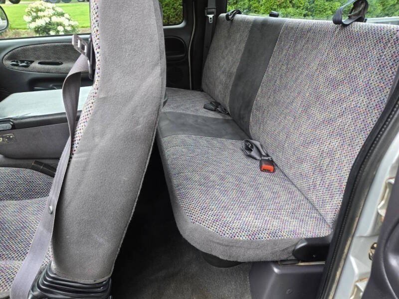 Used 2001 Dodge Ram 3500 Truck 2WD Quad Cab image 14