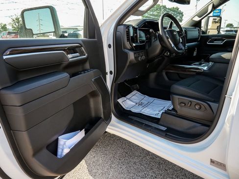 New 2026 Chevrolet Silverado 3500 LT w/ Convenience Package AWD/4WD image 23