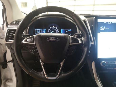 Used 2024 Ford Edge SEL AWD/4WD image 5