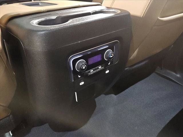Used 2024 Chevrolet Tahoe Premier AWD/4WD image 17