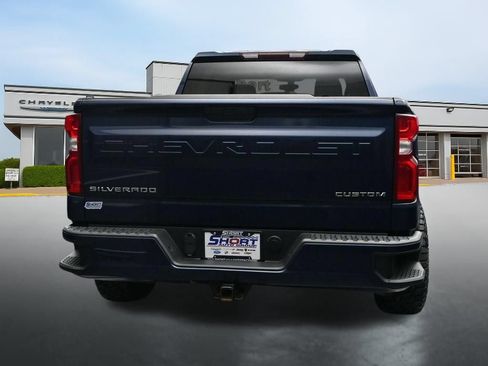 Used 2021 Chevrolet Silverado 1500 Custom w/ LPO, Dark Essentials Package AWD/4WD image 4