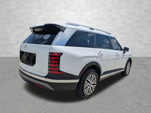 Certified 2026 Hyundai Palisade FWD Hybrid image 2